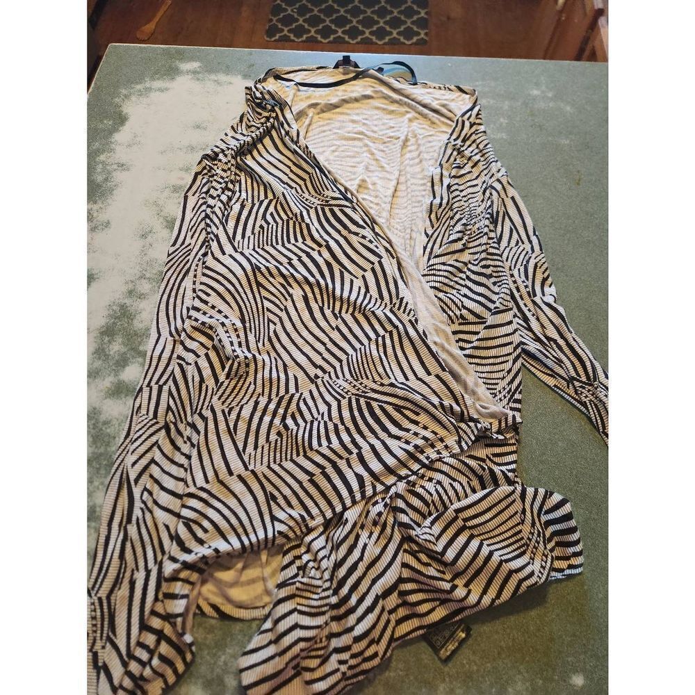 Ted Baker black&white zebra print cardigan sz 3 (M)